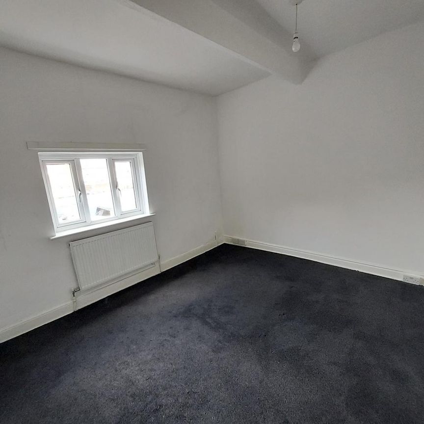 4 bedroom house to rent - Photo 1