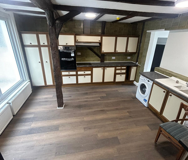 1 bedroom in a house share to rent - Photo 2