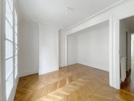 Rental Apartment Paris 8th Europe - Photo 2