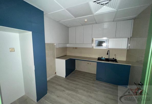 Luxury 3 BHK parking free with wardrobe & balcony - Photo 1