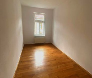 Zentral gelegene 3-Raum-Maisonettewohnung in Arnstadt |Balkon|Stellplatz|Keller| - Foto 2