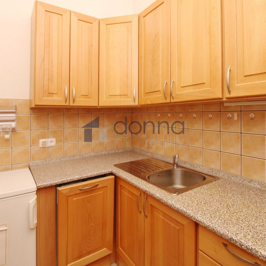 Pronájem bytu 2+kk 75 m² - Photo 1