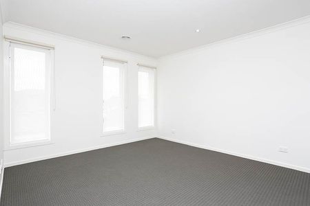 38 Montmarte Boulevard, Burnside VIC 3023 - Photo 2