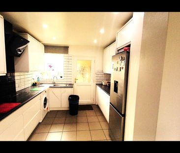 Room in a Shared House, Clevedon Road, LU2 - Photo 4