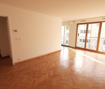 location Appartement T2 DE 51.9m² À ISSY LES MOULINEAUX - Photo 1