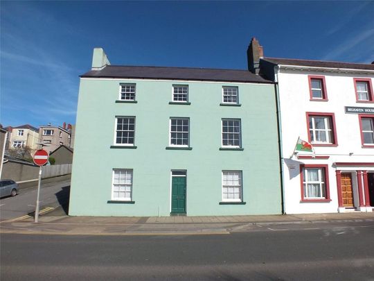 4 bedroom terraced house to rent - Photo 1