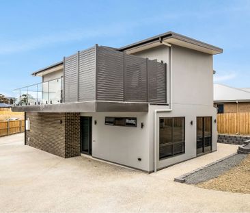 Spacious 4-Bed Townhouse in Austins Ferry - Photo 6