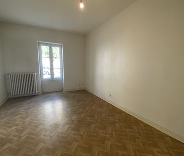 Location Appartement 2 pièces 52m² BELLEVILLE 69220 - Photo 4