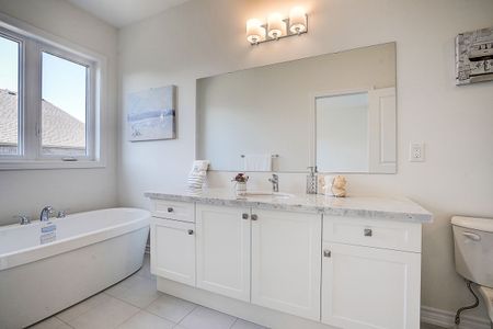 For Lease - 4 Freeman Williams Street, Markham, Ontario - Photo 5