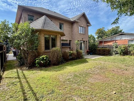 For Lease - 4273 Hickory Drive, Mississauga, Ontario - Photo 2