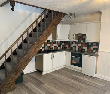 3 bedroom terraced house to rent - Photo 3