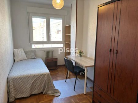 Piso en alquiler en Benjamín Tuterakoaren Kalea - Photo 5