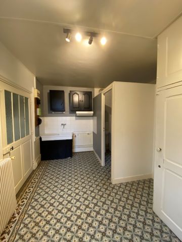 APPARTEMENT T3 AVEC COURETTE COMMUNE - Photo 4