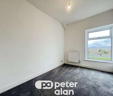 Heol Ty'n Y Garn, Pen-y-fai, CF31 - Photo 2