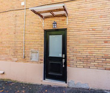 For Lease - 159 Bellefair Avenue Unit# Lower, Toronto, Ontario - Photo 1