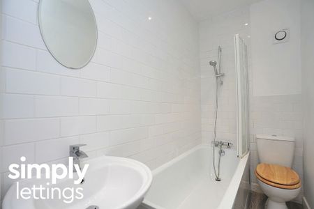 2 Bed property for rent - Photo 5