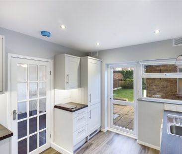 Clare Road, Stanwell, Middlesex,TW19 - Photo 4