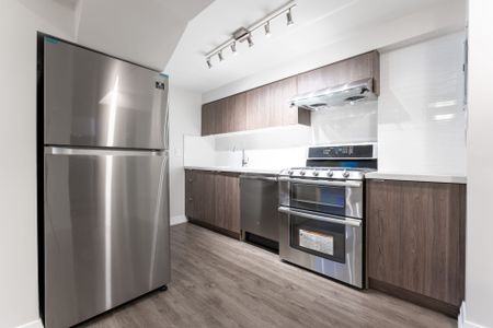 For Lease - 64 Overton Crescent Unit# 1, Toronto, Ontario - Photo 4