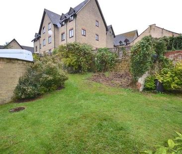 Highview Lodge, Wesley Court, Stroud, GL5 - Photo 5