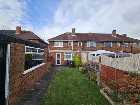 3 bedroom terraced house to rent - Photo 3