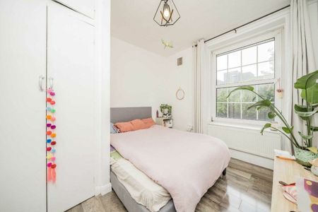 Quaker Street, Shoreditch, E1 - Photo 3