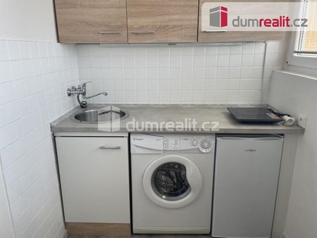 Pronájem bytu 1+kk 23 m2 - Fotografie 5