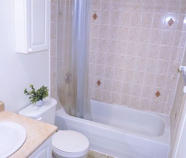 For Lease - 29 Polarlights Way, Toronto, Ontario - Photo 2