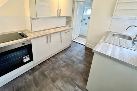 Romsey Road, SO16 - Photo 2