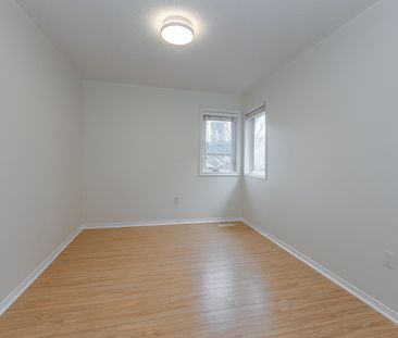 For Lease - 190 Forum Drive Unit# 71, Mississauga, Ontario - Photo 2