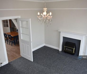 2 bedroom maisonette to rent - Photo 1