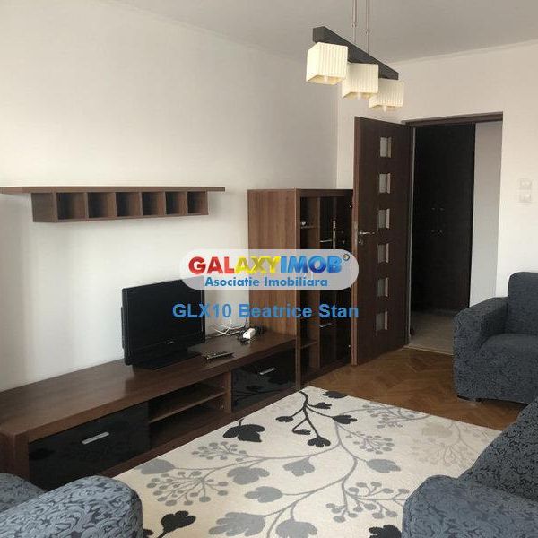 Inchiriere apartament 3 camere decomandat Metrou Tineretului - Fotografie 1