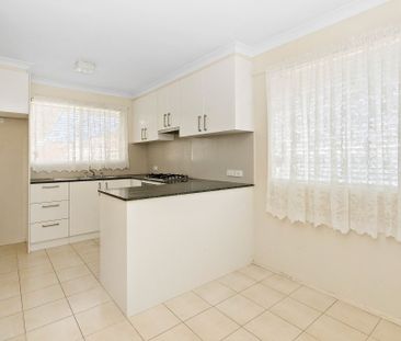 Comfort meets convenience in this rental haven! - Photo 5