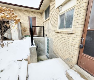 For Lease - 588 Brooks Howard Court Unit# Basement, Newmarket, Ontario - Photo 3