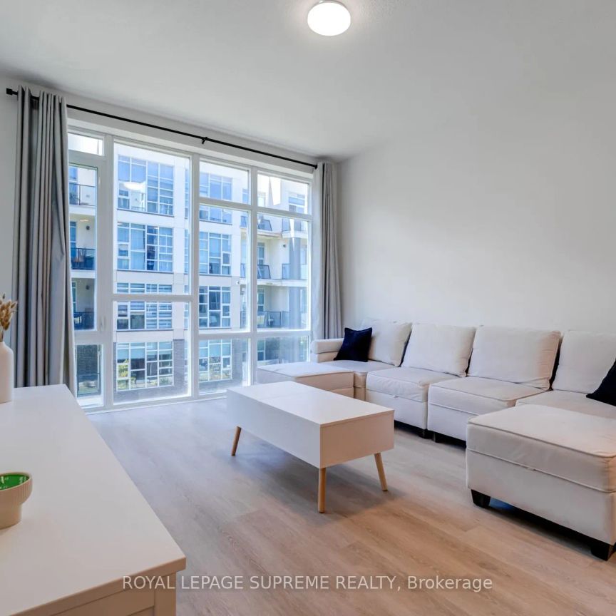 16 Concord Place #337 - Photo 1