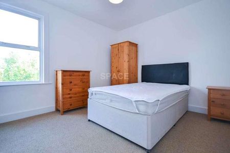 Adelaide Road, Reading, Berkshire, RG6 - Photo 4