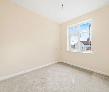 4 bedroom detached house to rent - Photo 5