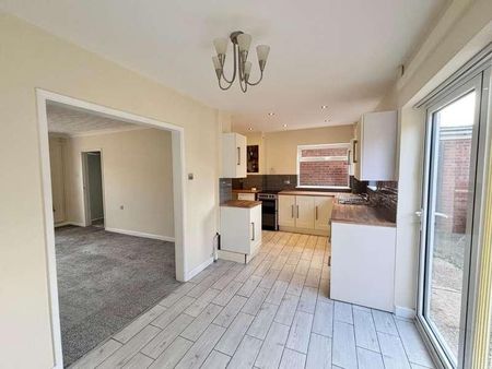 Pott Hall Road, West Row, IP28 - Photo 4