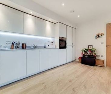 2 Bed Flat, Lyon Road, HA1 - Photo 2