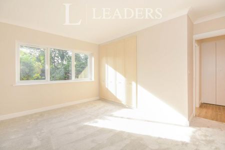 4 bedroom bungalow to rent - Photo 5