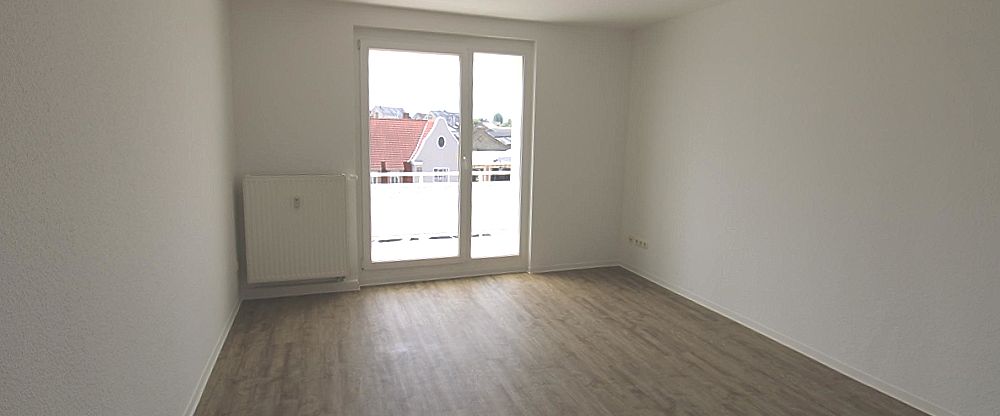 Nice here…2 cold rents waived - Photo 1