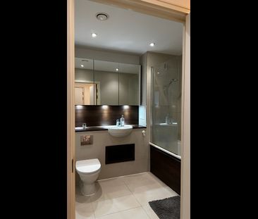 Room in a Shared Flat, Norlem Court, SE8 - Photo 1