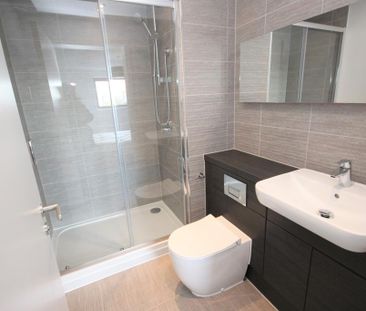 2 bedroom apartment to rent - Photo 2