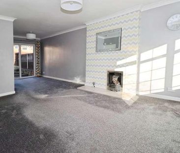 Poulton Royd Drive Spital, CH63 - Photo 2