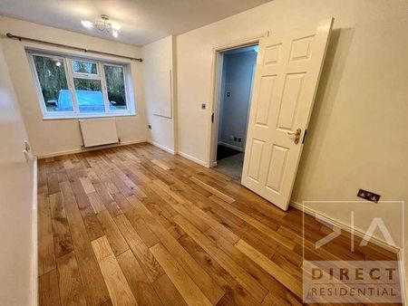 Farriers Road, Epsom, KT17 - Photo 4