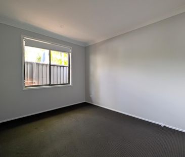 Modern 4-Bedroom Home in a Convenient Gorokan Location - Photo 5