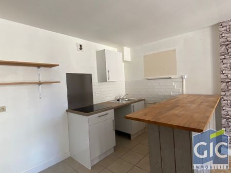 Location Appartement 3 pièces 68m² - Photo 4