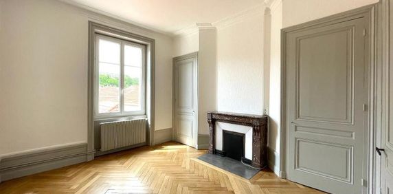 Location Appartement 2 pièces 68m² ST ETIENNE 42000 - Photo 2