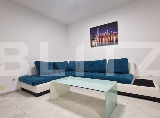 Apartament cu 2 camere, 60mp, modern, parcare, zona Centrala - Photo 1