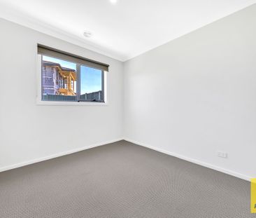 Stylish & Spacious Home Perfect for Modern Living - Photo 6