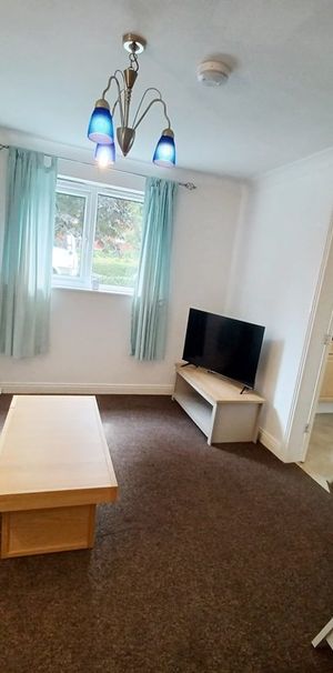 2 bedroom property to rent - Photo 1